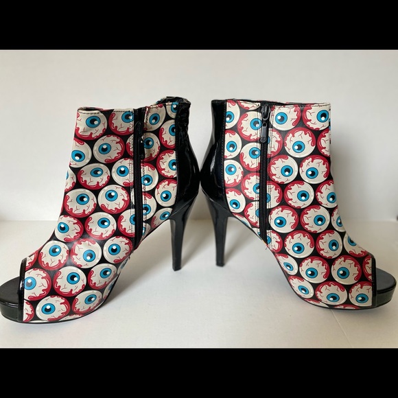 NWOT IRON FIST PEEPING TOM BOOTIE fits like a sz10 - Picture 6 of 8